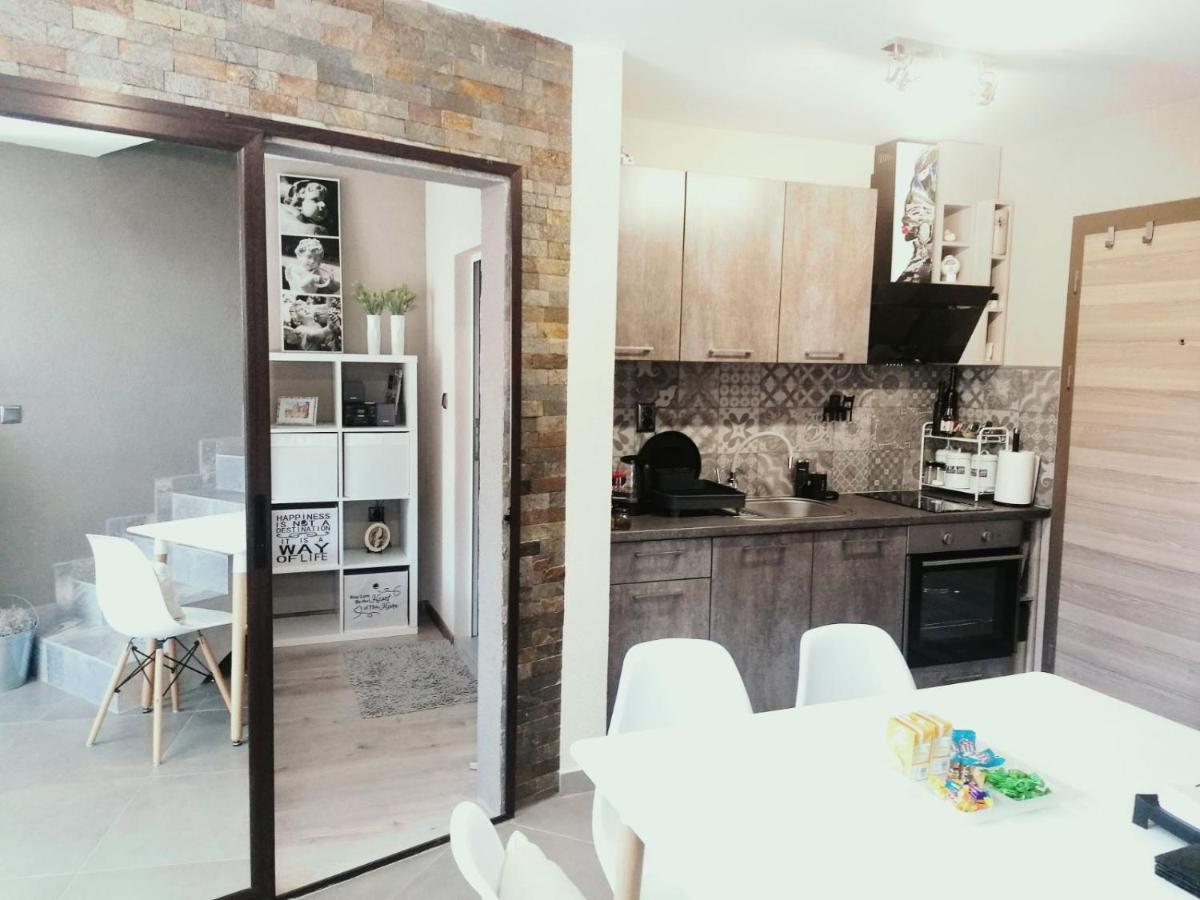 Арт Мезонет Salem Apartment เวลินกราด ภายนอก รูปภาพ